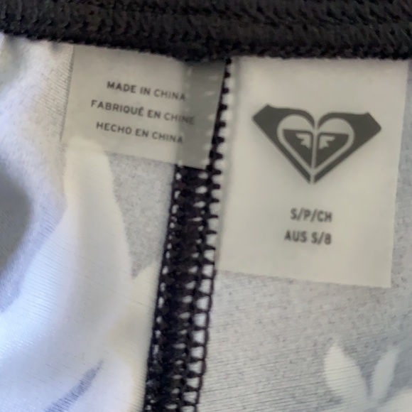 NEW ROXY SWELL ADDICT SHORT🖤 - Picture 11 of 13